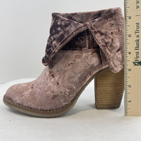 Sbicca Womens Size 7 Ankle Booties Pink Crushed Velvet Foldover Block Heels - Picture 13 of 16
